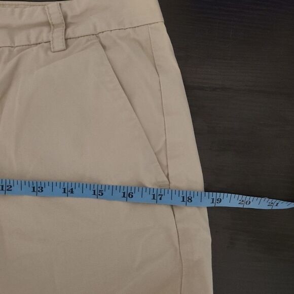 GAP Aubrey Khaki Cotton Shorts Sz 2 - Picture 5 of 8